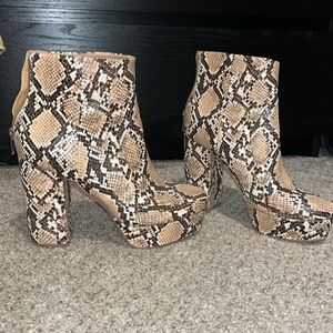 Steve Madden Gusty Snakeskin Platform Boots